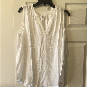 NWT velvet by Graham & Spencer White Sleeveless Top. Size Large
